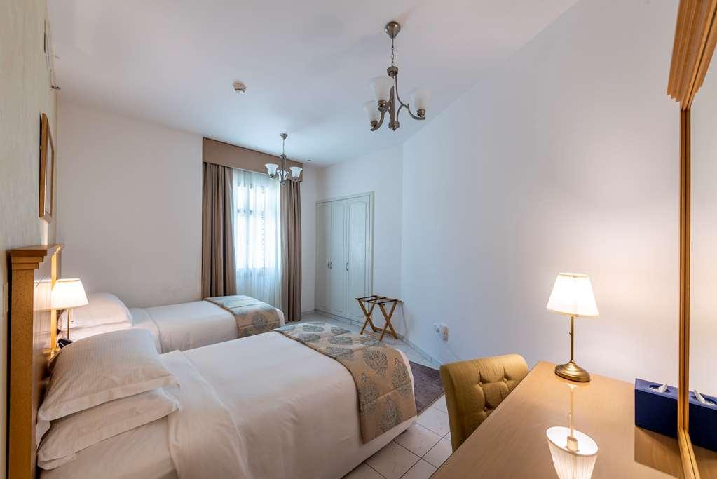 Roda Al Murooj Residences *